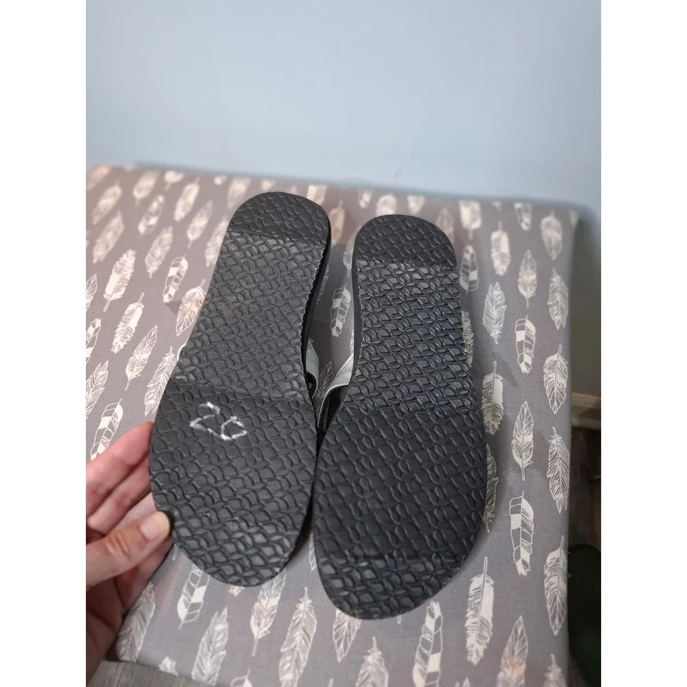 Reef Sandy Womens Flip Flop Sandals Black Metallic Silver Size 7